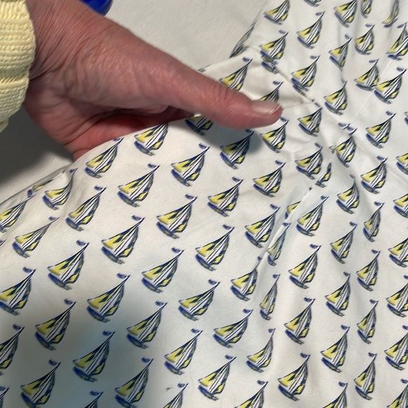 Vineyard Vines Iconic Sailboat dress- Sz 10 - Picture 5 of 9